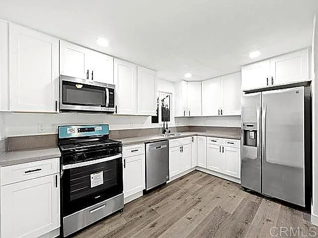 2040 Earl St — Photo 9