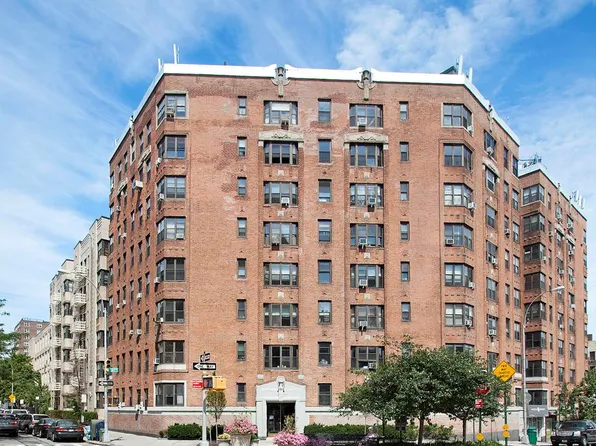 255 Cabrini Boulevard