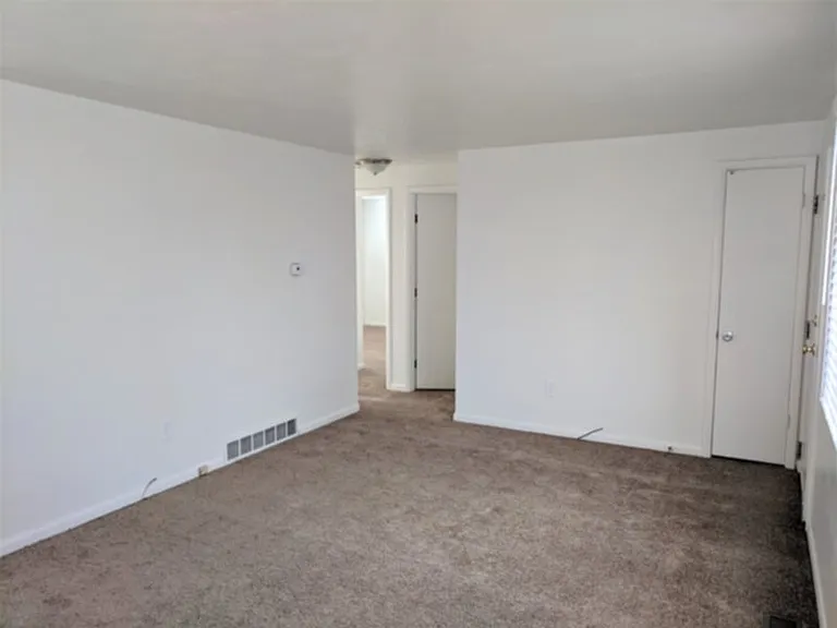 3237 S Huron St — Photo 12