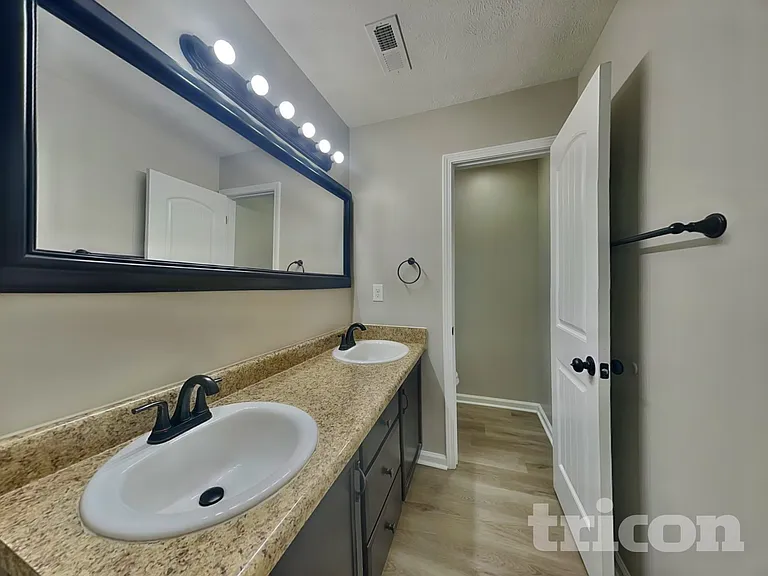 980 Culverson Ct — Photo 8