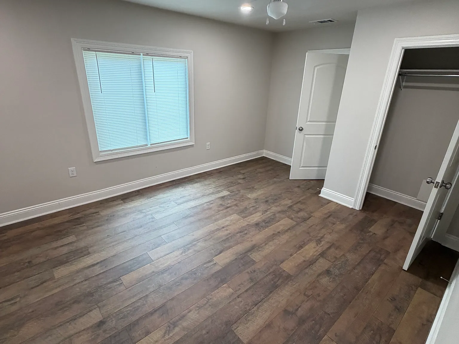 3 bed, $1,500 — Photo 4