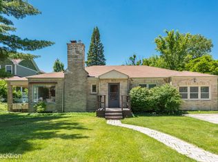 5532 Main St, Downers Grove, IL 60516