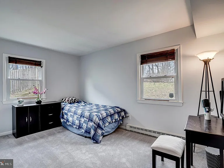 206 Summers Ct — Photo 21