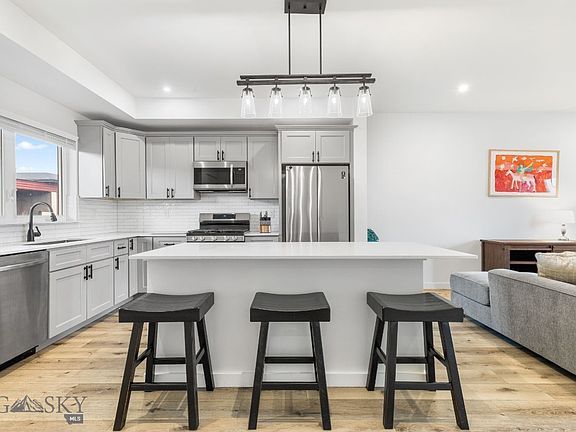 5th image of 1704 W Lincoln St #4C