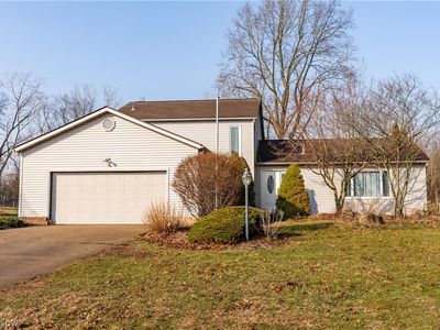 6167 Redford Rd NW, North Canton, OH, 44720