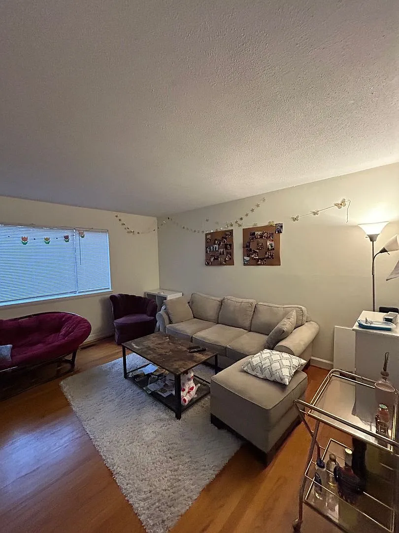 3-4 Bedroom townhome off MLK and close to campus! — Photo 1