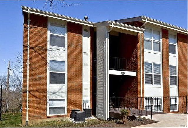 1st image of 1963 Greenpoint Dr APT 203