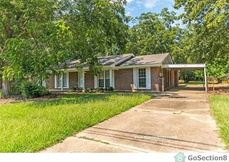 1st image of 323 Geary Dr
