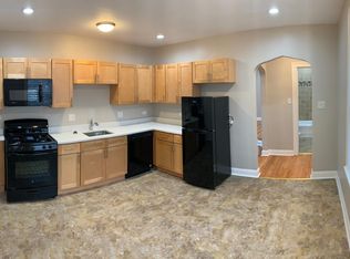 10631 S Hale Ave APT 2E, Chicago, IL 60643