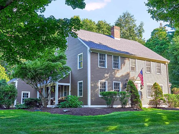 3rd image of 62 Elizabeth Lane