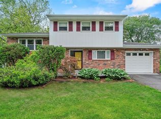 11 Convent Rd, Orangeburg, NY 10962