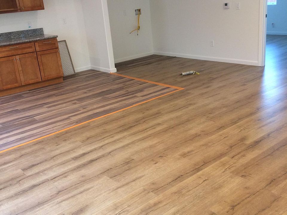 2nd image of 943 N Hobart Blvd APT 2