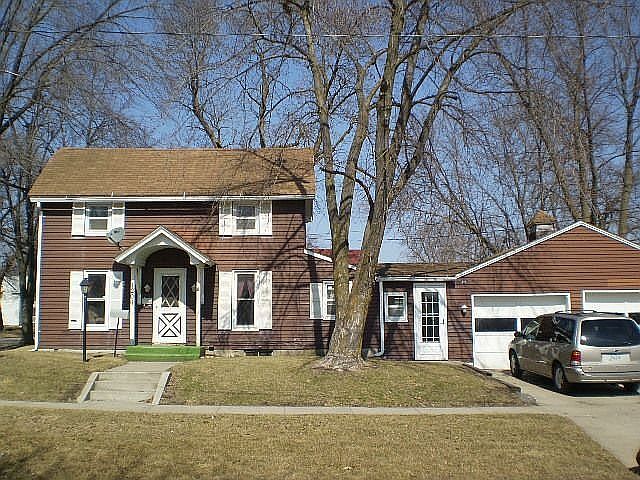 1201 13th w/2 car garage