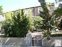 1st image of 404 N Van Ness Ave
