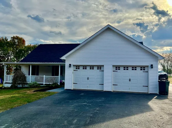 72 Eagle Brook Dr, Monticello, KY 42633