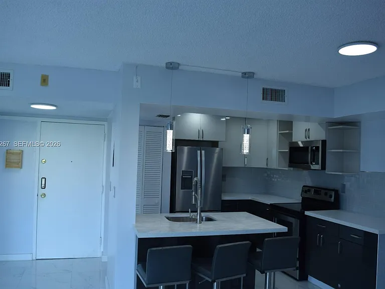2075 SW 122nd Ave #415 — Photo 9