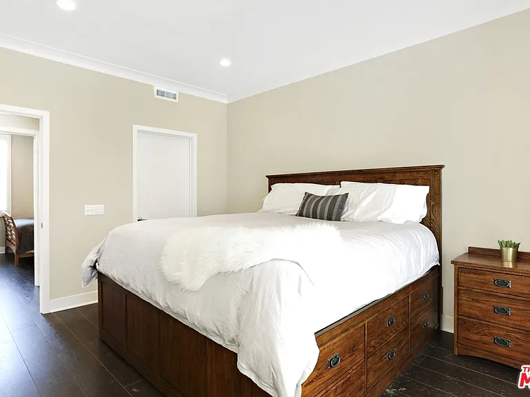 2202 Edendale Ln — Photo 17