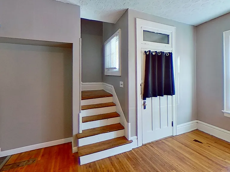 27 W Blake Ave — Photo 5