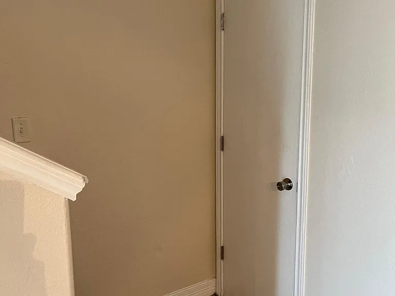 18195 King Palm Dr — Photo 11