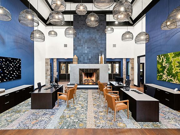 Welcome Home To Bexley at Lakeline