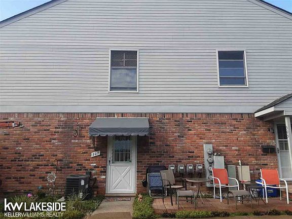 2nd image of 307 Bon Brae Ct #7