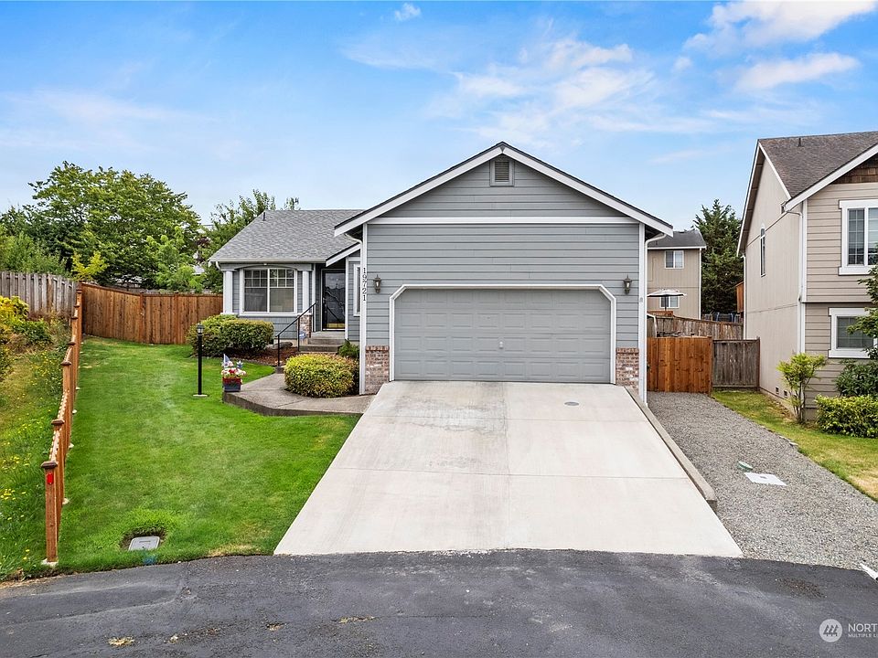 1st image of 19721 16th Avenue E