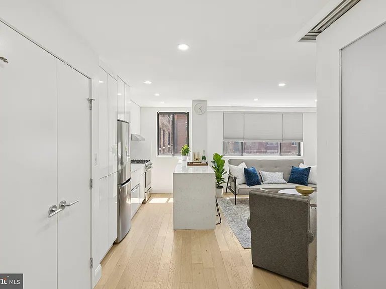 1420 N St NW #615 — Photo 3