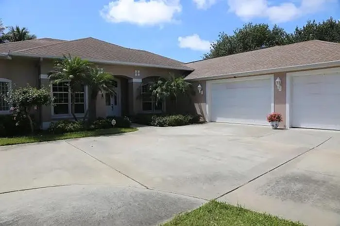 373 Peregrine Dr — Photo 10