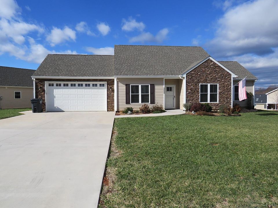 1252 Emerald Crest Dr, Bedford, VA 24523 Zillow