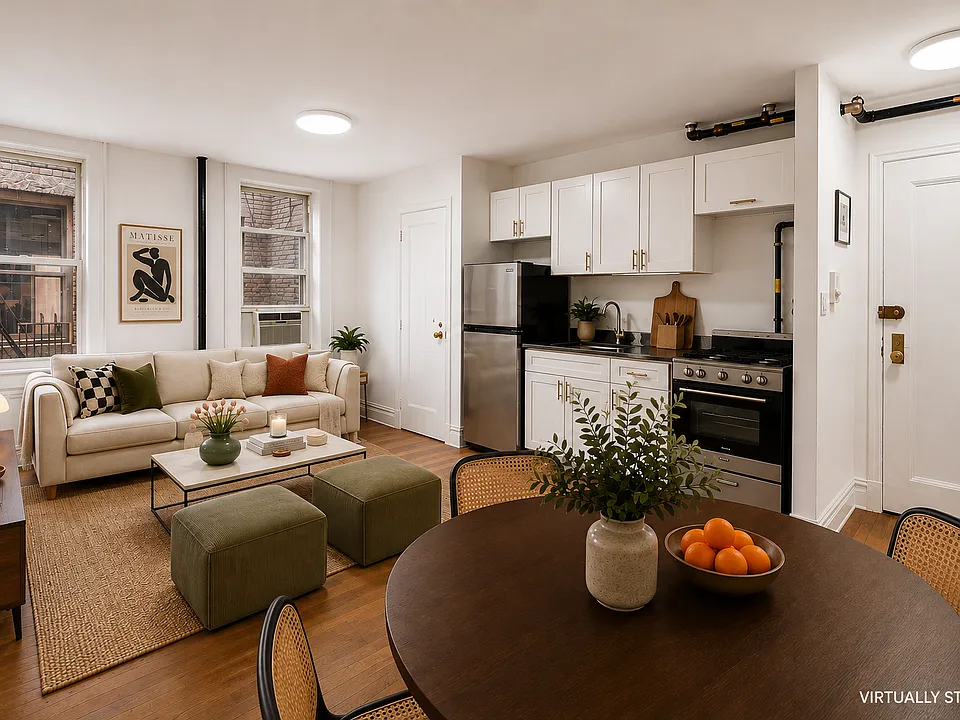 150 E 3rd St #3