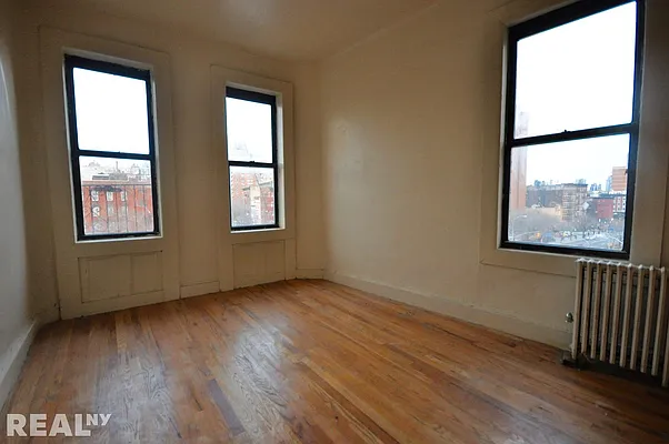 Rented by REAL New York | media 19