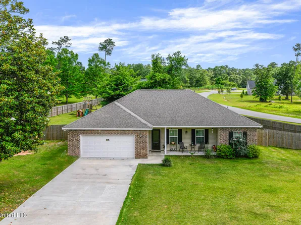 8 Pacific Ct, Carriere, MS 39426