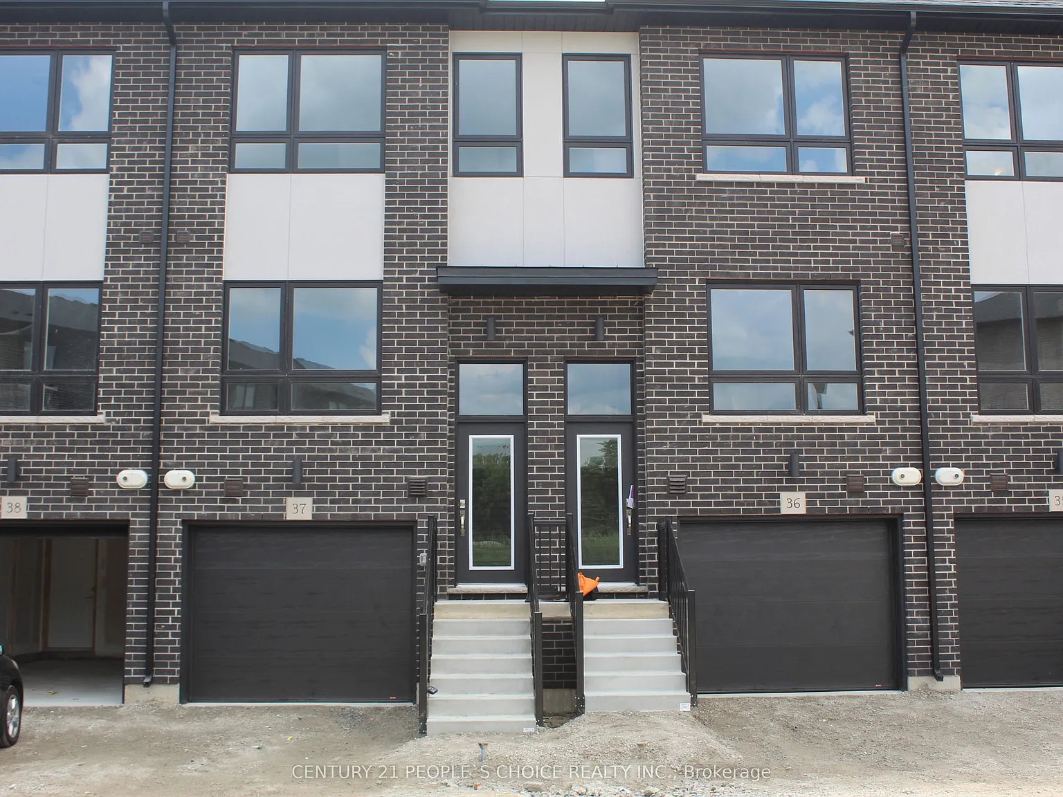 2 bed, $2,250 — Photo 1