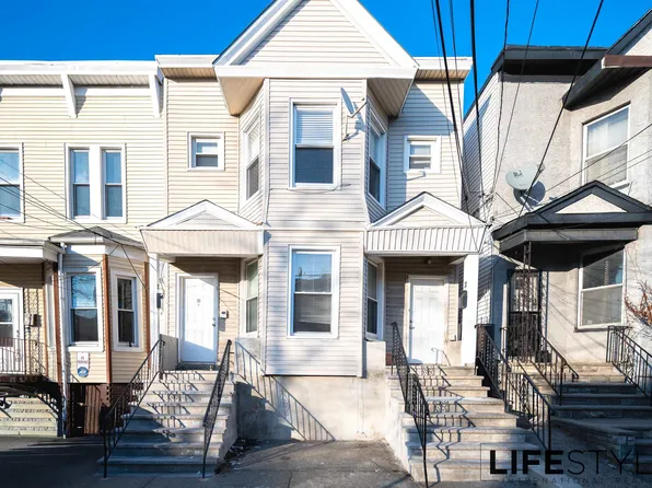 66 Clendenny Avenue image 1 of 11