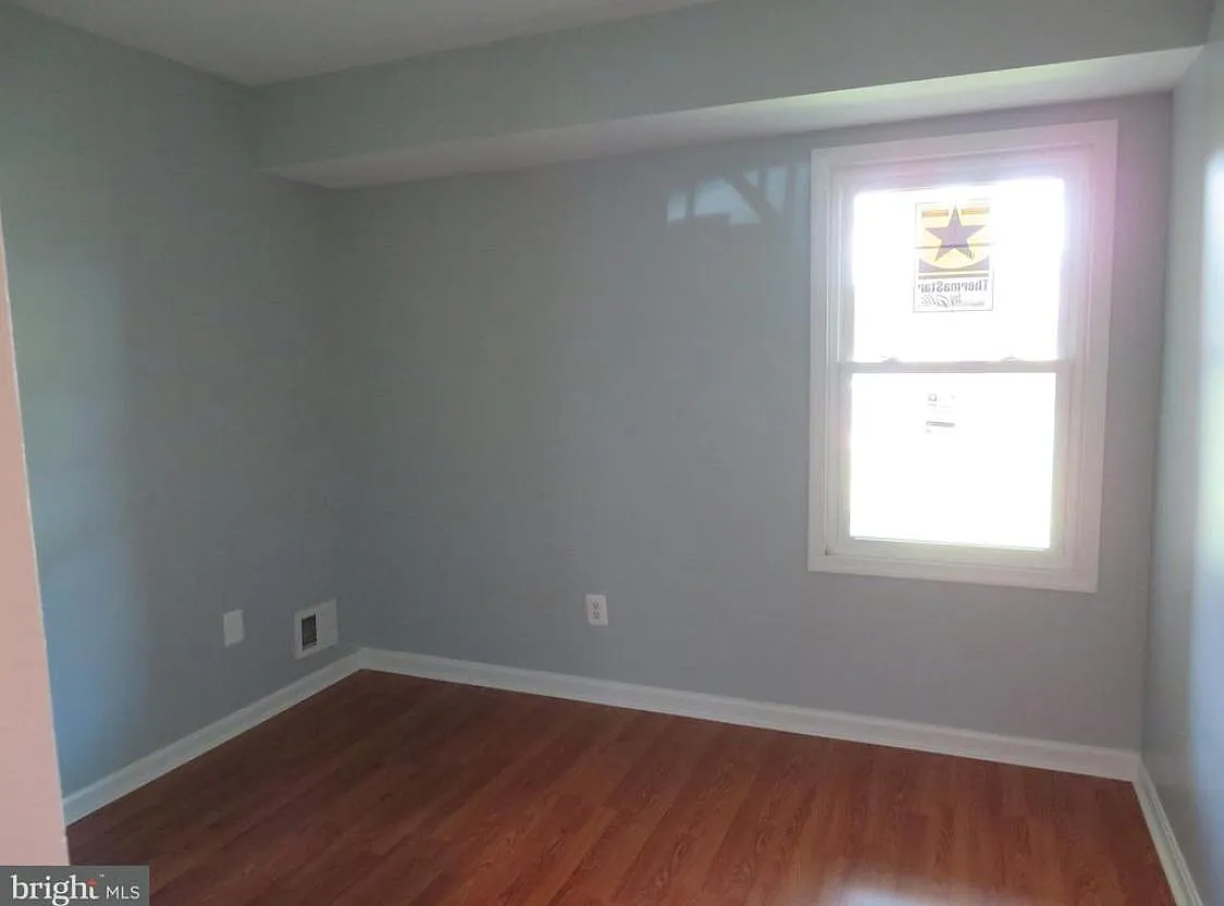 Building Photo - 14484 Golden Oak Rd
