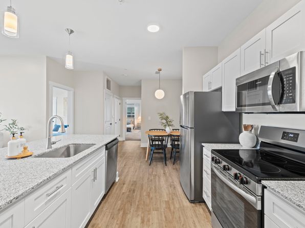 458 Riviera Blvd #5207