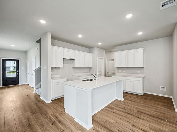 3rd image of 31212 Casanova Dr