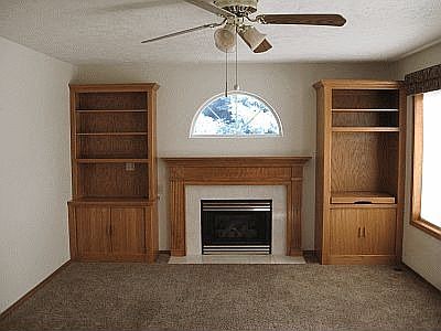 2nd image of 810 N Fairway Ct