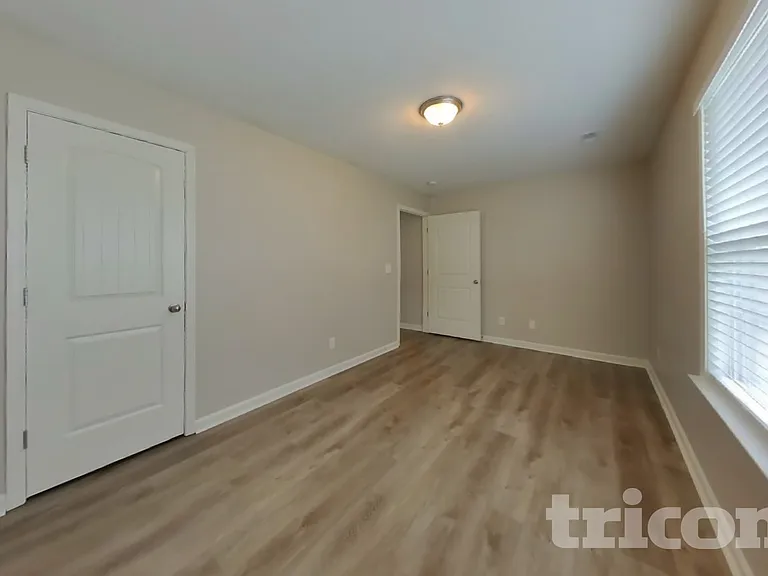 1856 Emily Ln — Photo 10