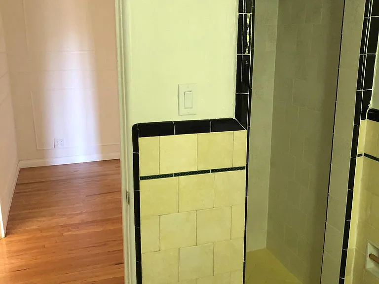 802 N Sweetzer Ave #204 — Photo 11