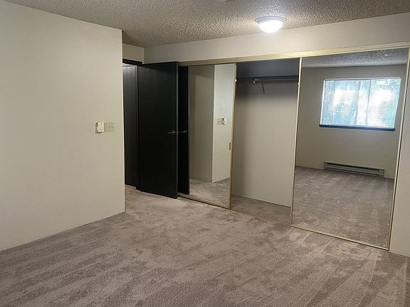 4th image of 3025 NE 137th St APT 407
