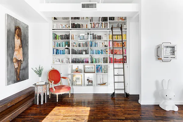 Sold by Compass | media 1