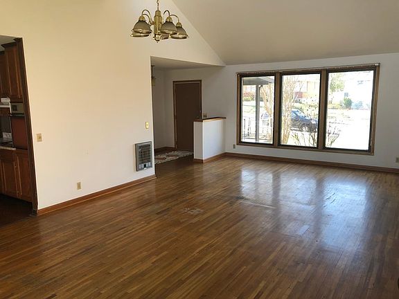 Huge windows in front and back