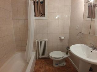 8 N Quaker Ln, West Hartford, CT 06119