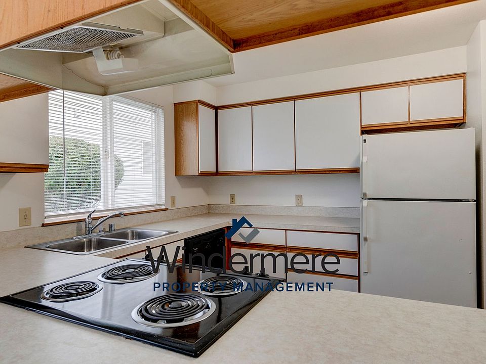 1st image of 106 S Main St #D-3