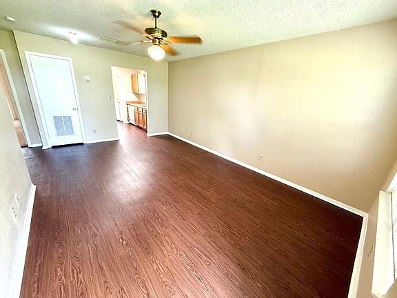 3rd image of 4545 Hoeneke St #504