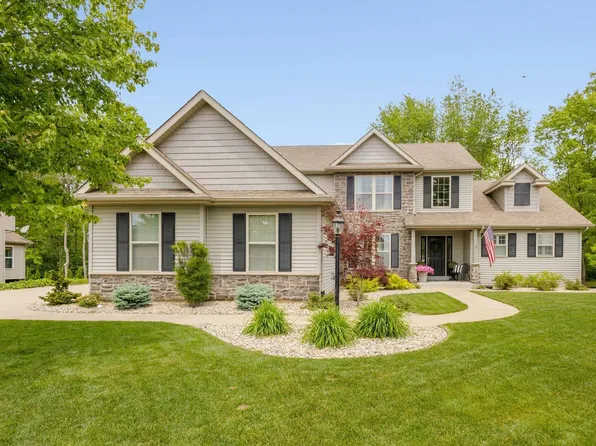 18195 Baldwin Dr, South Bend, IN 46637