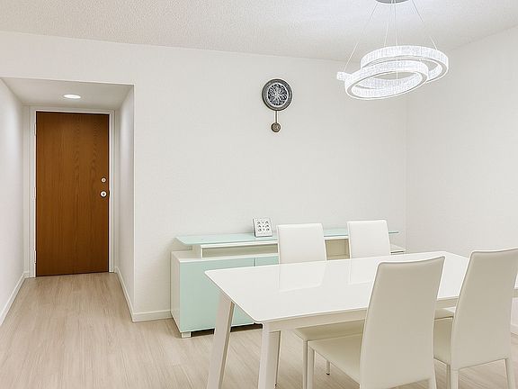 4th image of 1860 Ala Moana Blvd APT 500