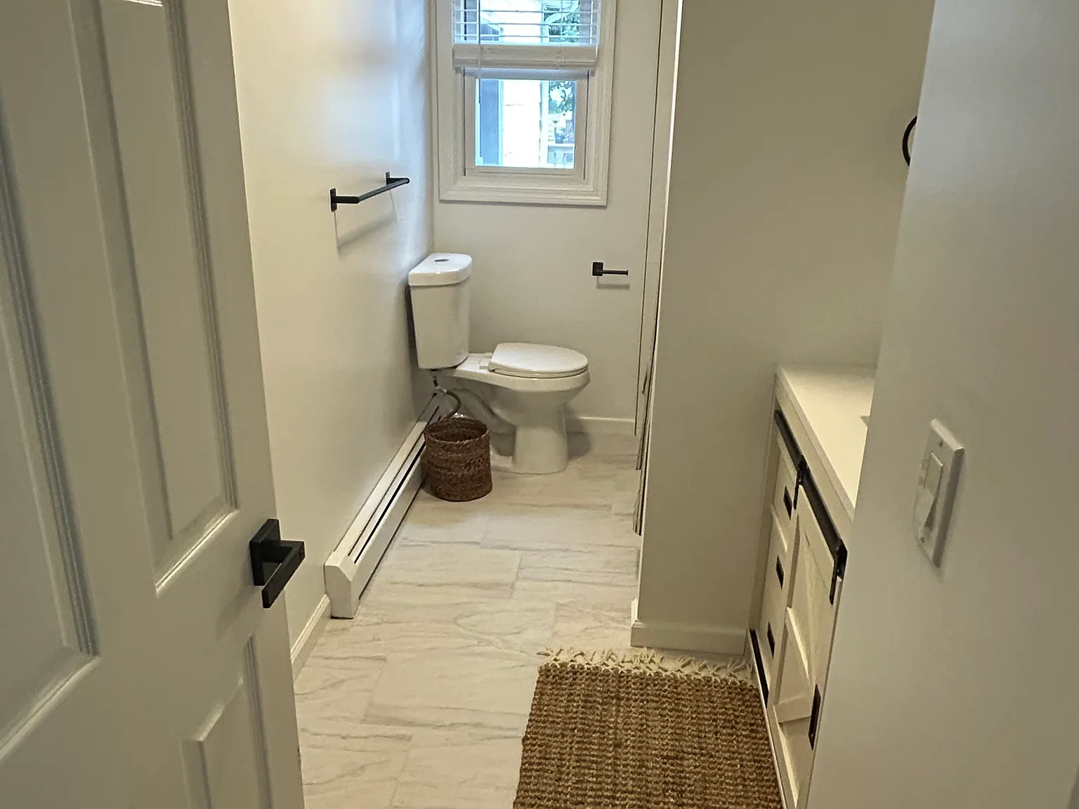 5 bed, 3440 sqft, $5,100 — Photo 2