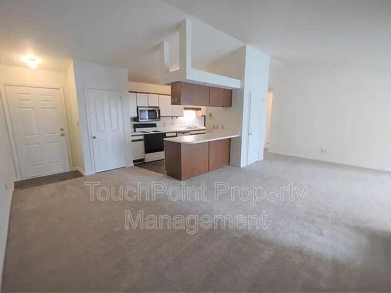 7366 Rose Terrace Ct — Photo 5